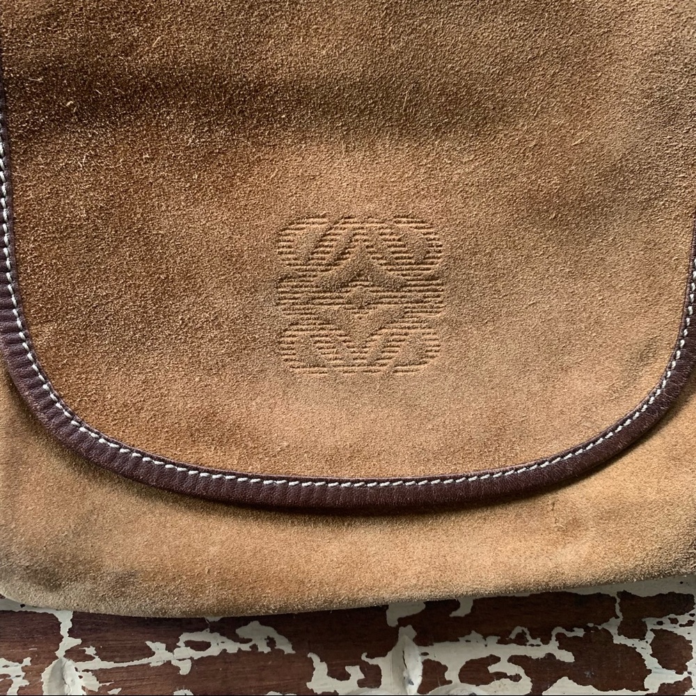 Loewe Suede Vintage Logo Bag - Picture 7 of 15